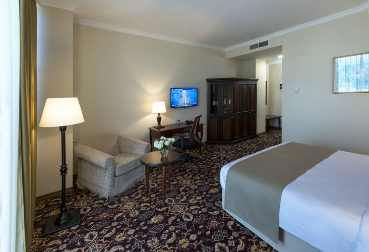 Ani Grand Hotel