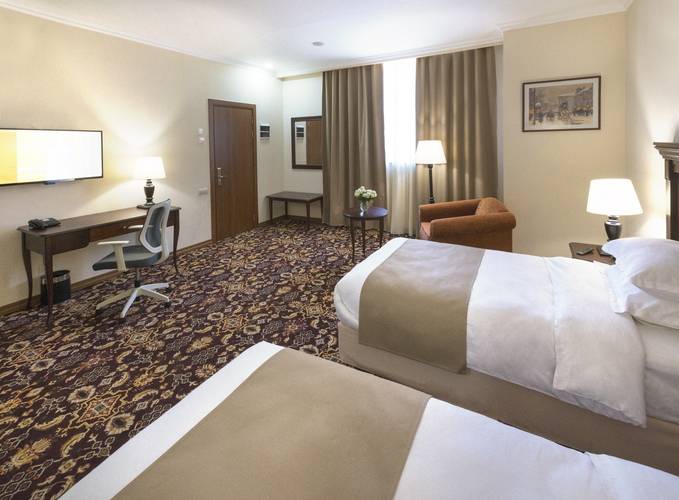 Ani Grand Hotel