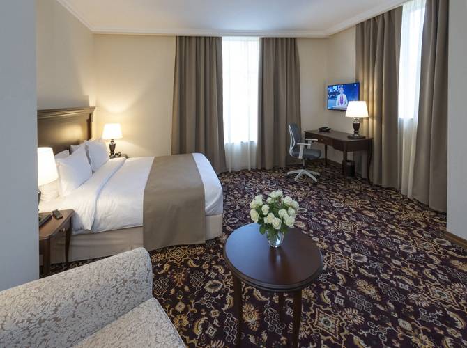 Ani Grand Hotel