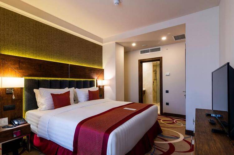 Ramada Hotel & Suites By Wyndham Yerevan