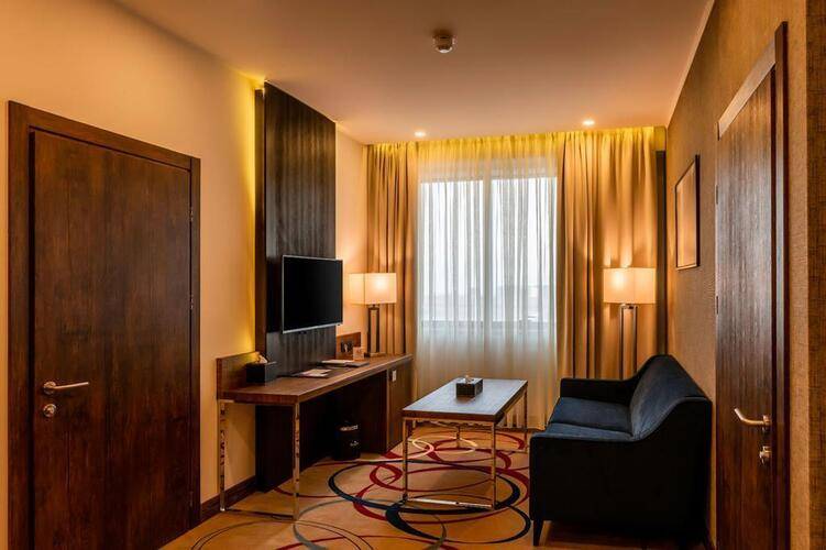 Ramada Hotel & Suites By Wyndham Yerevan