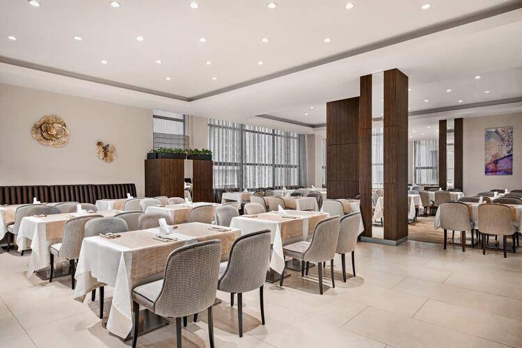 Ramada Hotel & Suites By Wyndham Yerevan