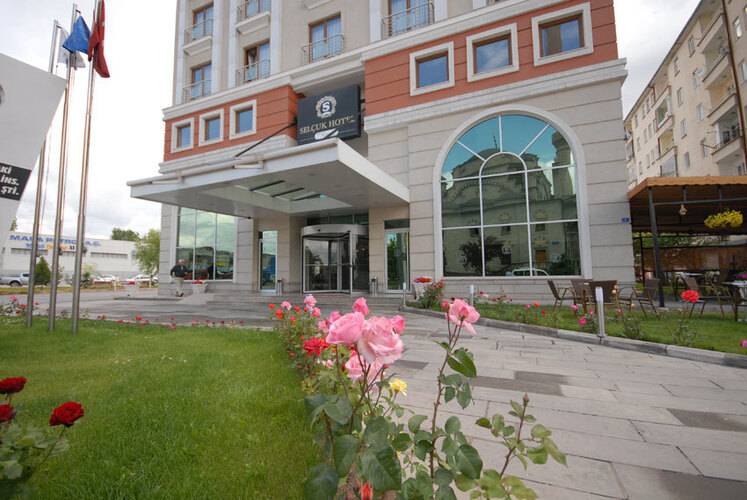 Serace Hotel