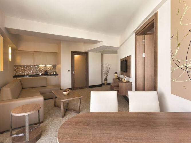 Ramada Plaza By Wyndham Izmir