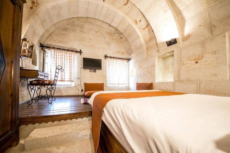 Harkasos Cave Hotel