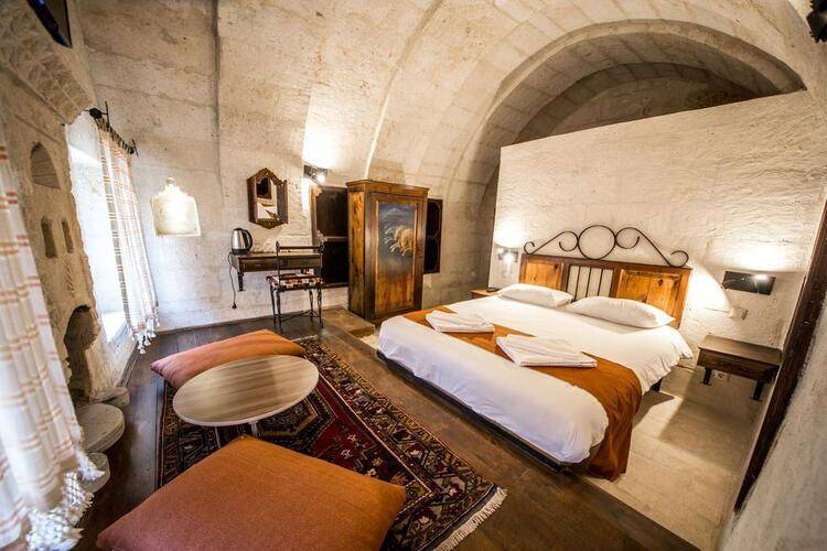 Harkasos Cave Hotel