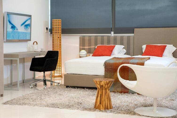 Athenaeum Smart Hotel