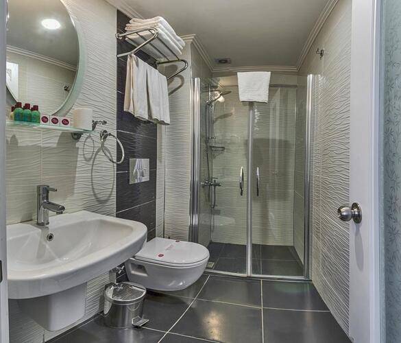 Grand Ninova Hotel (Ex. Loor Hotel)