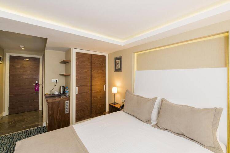 Aston Residence