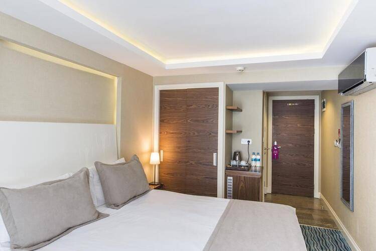 Aston Residence