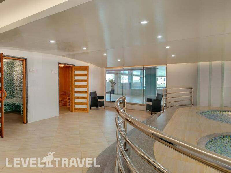 Фотография Ramada Hotel And Suites Amwaj Islands
