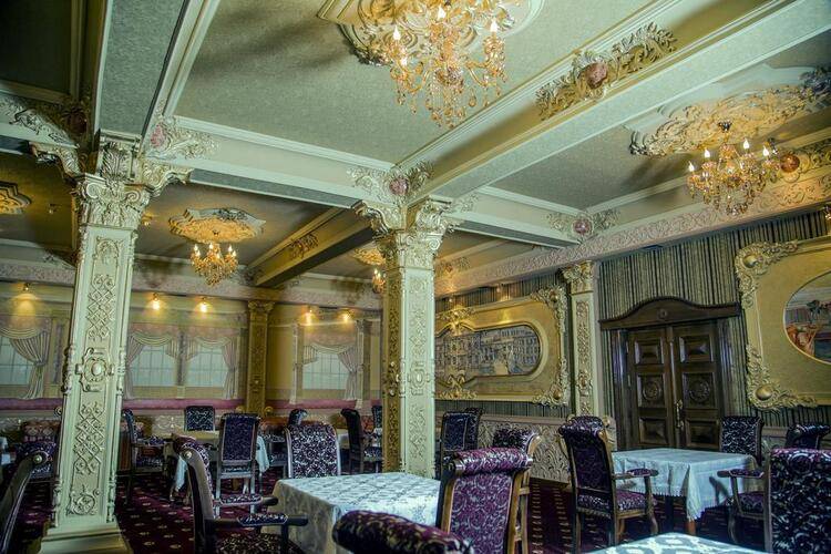 Astor Hotel