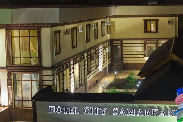 City Hotel