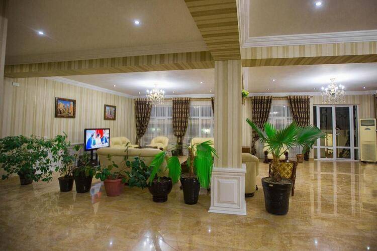 City Hotel