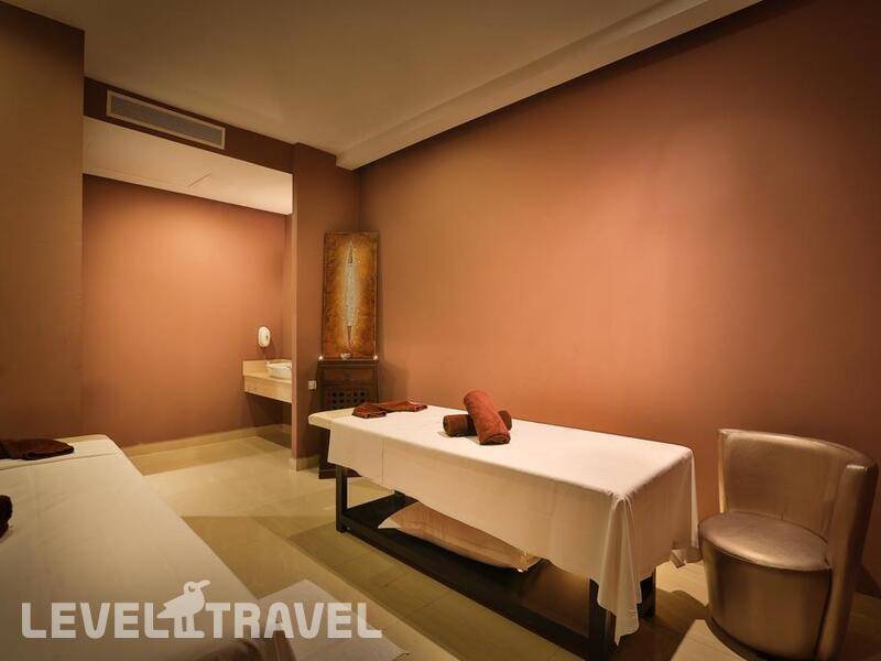 Фотография Red Hotel