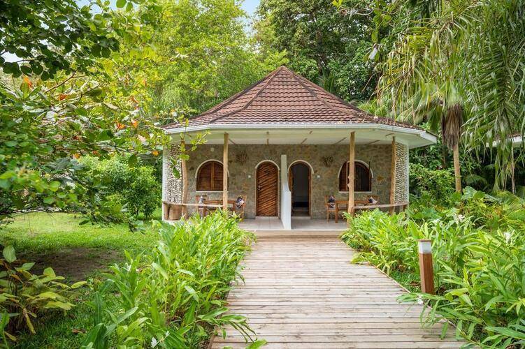 Bliss Hotel Praslin