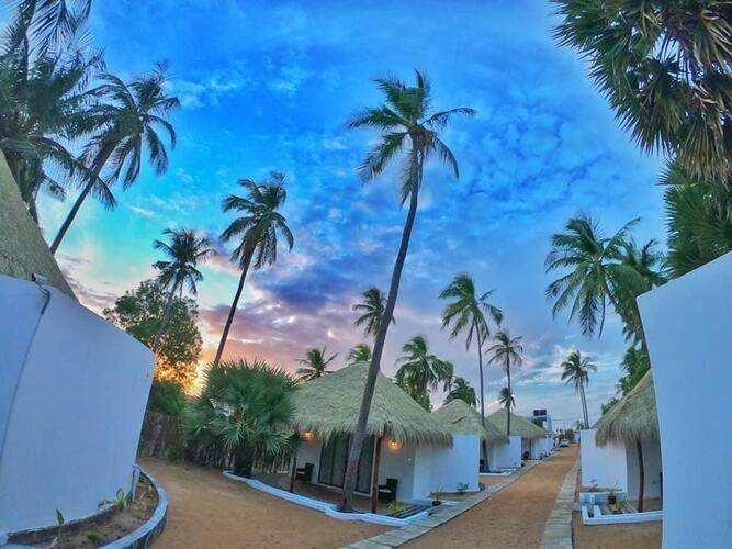 Seth Dev Lagoon Chalets