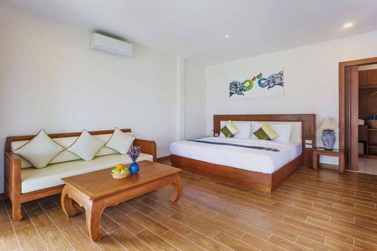 Floral Hotel Aura Samui Best Beach Hotel