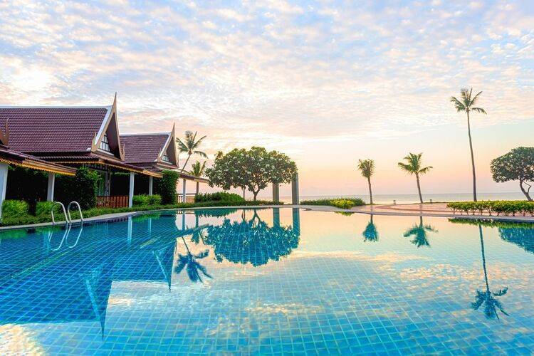 Floral Hotel Aura Samui Best Beach Hotel