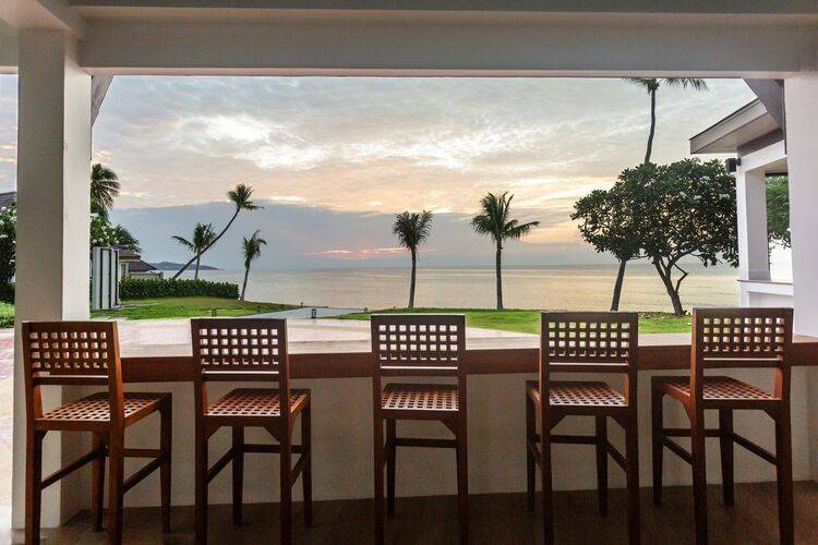 Floral Hotel Aura Samui Best Beach Hotel