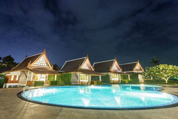Floral Hotel Aura Samui Best Beach Hotel