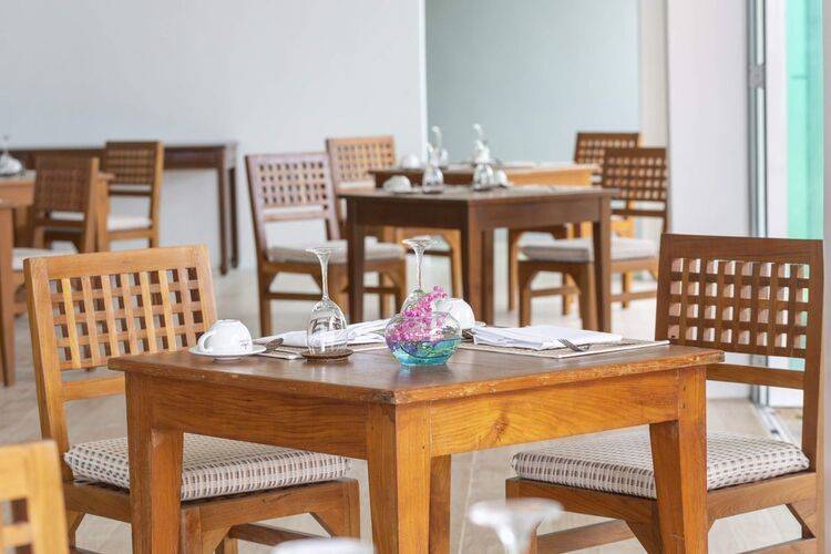 Floral Hotel Aura Samui Best Beach Hotel