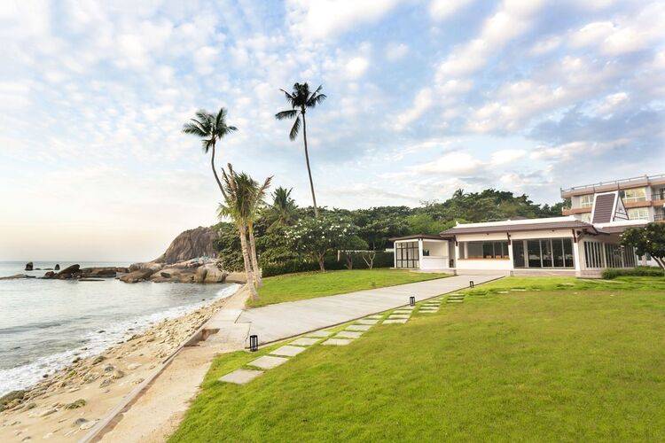 Floral Hotel Aura Samui Best Beach Hotel