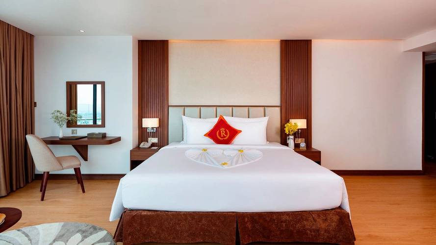 Regalia Gold Hotel