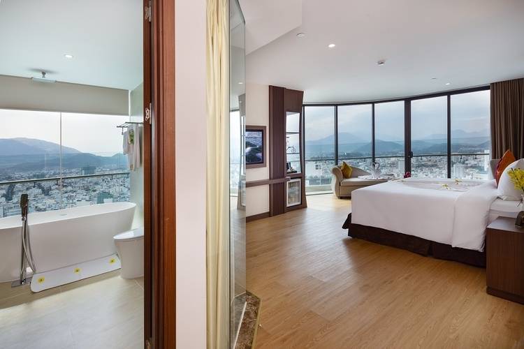 Regalia Gold Hotel