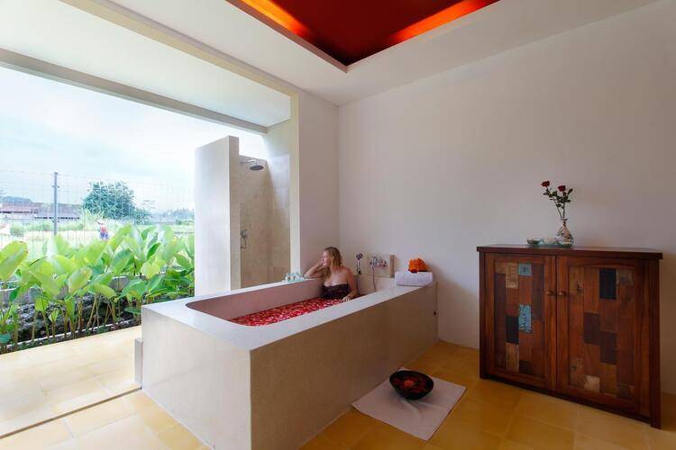Alam Puisi Villa