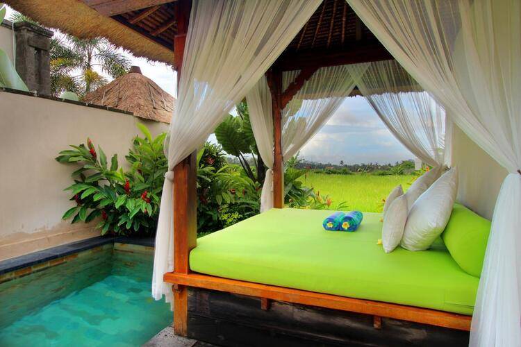 Alam Puisi Villa