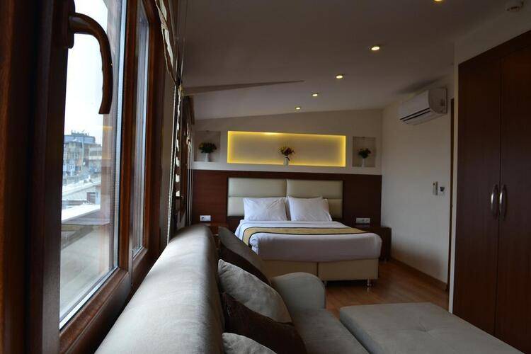 Seven Days Hotel