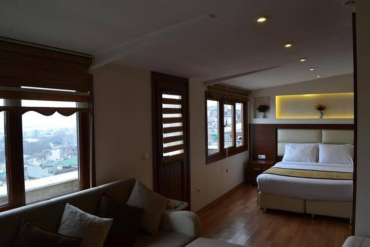 Seven Days Hotel