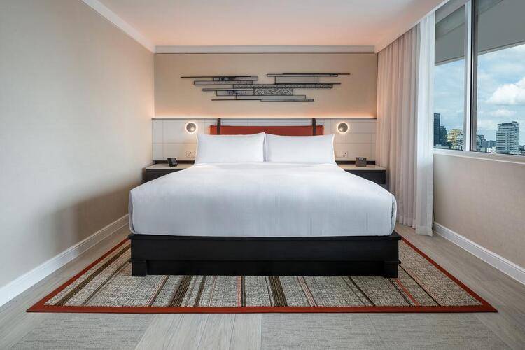Doubletree By Hilton Bangkok Ploenchit
