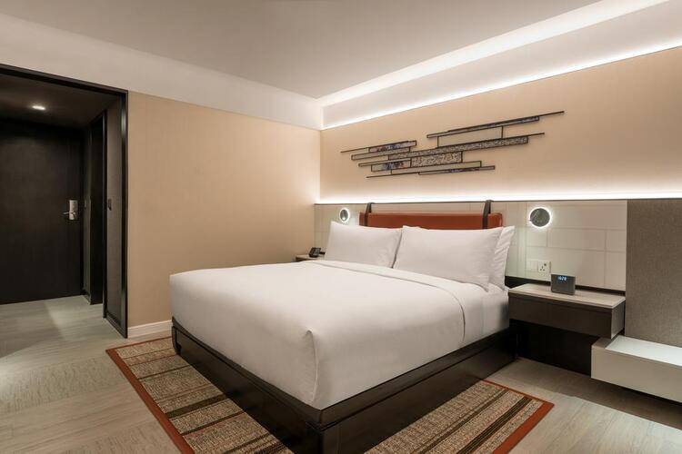 Doubletree By Hilton Bangkok Ploenchit