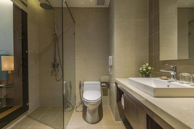 Maximilan Danang Beach Hotel