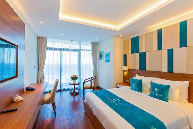 Mandila Beach Hotel