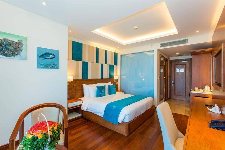 Mandila Beach Hotel