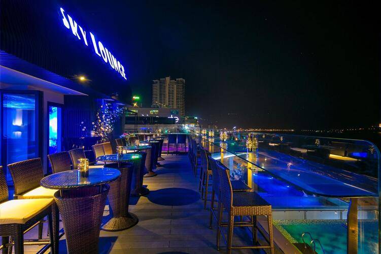 Mandila Beach Hotel
