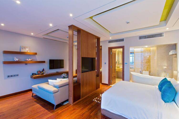 Mandila Beach Hotel