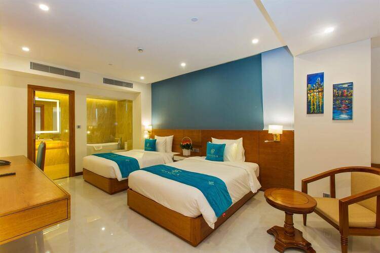 Mandila Beach Hotel