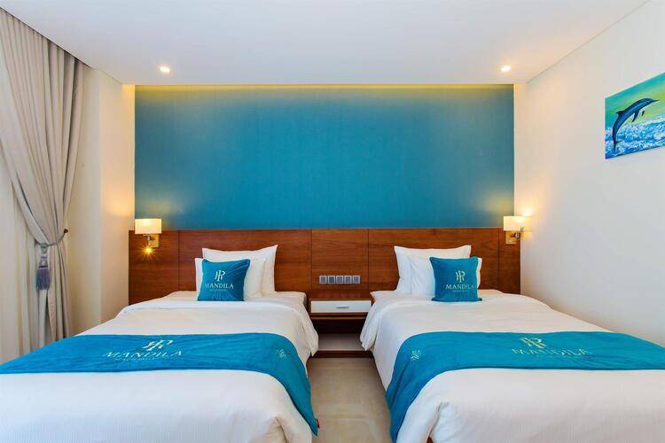 Mandila Beach Hotel