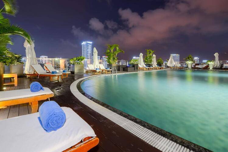Nalod Hotel