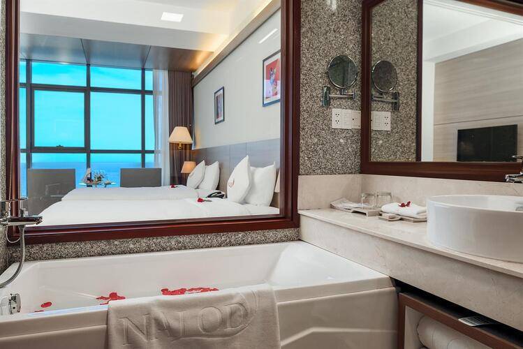 Nalod Hotel