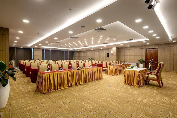 Nalod Hotel