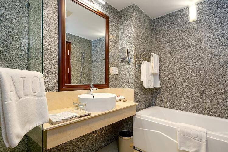 Nalod Hotel