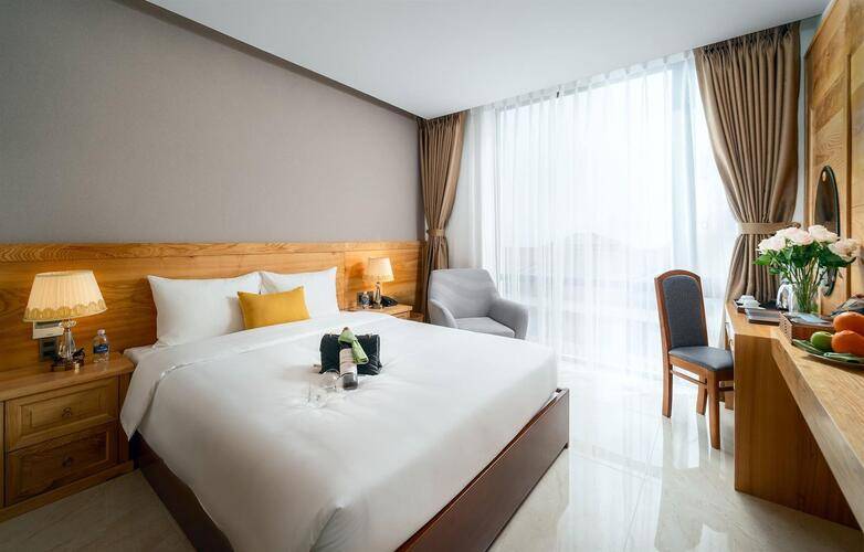 Sunny Ocean Hotel