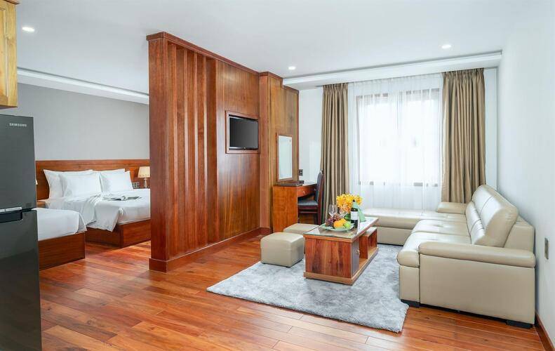 Sunny Ocean Hotel