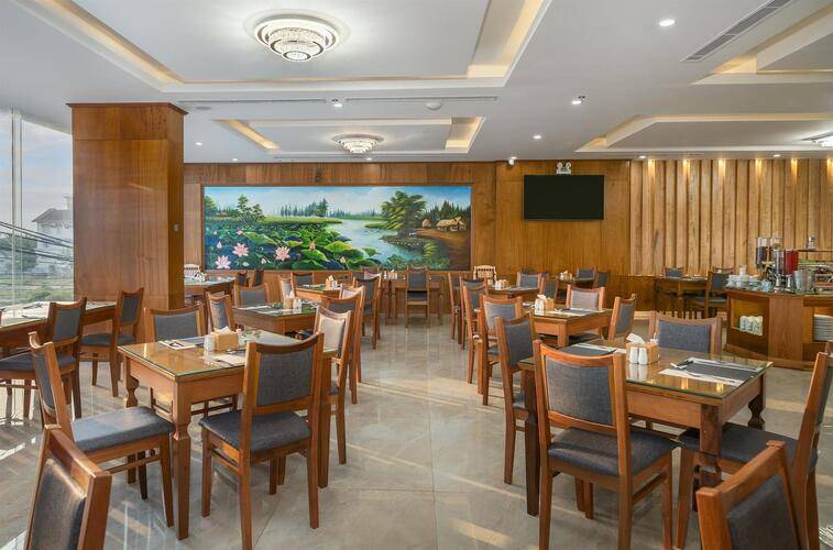 Sunny Ocean Hotel