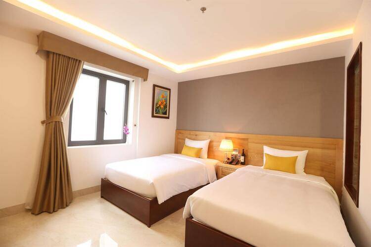 Sunny Ocean Hotel